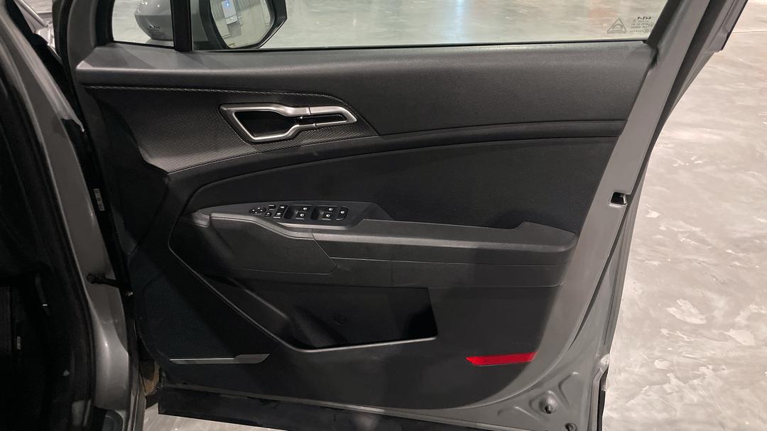 2023 Kia Sportage S (FWD), Automatic, 30276 km, Speaker View