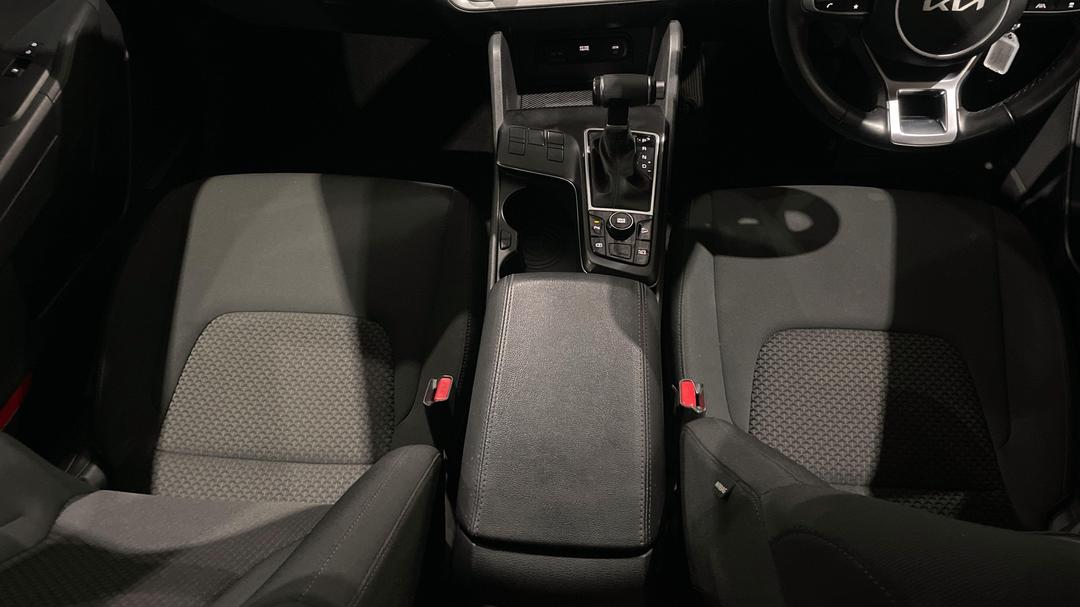 2023 Kia Sportage S (FWD), Automatic, 30276 km, Center Console