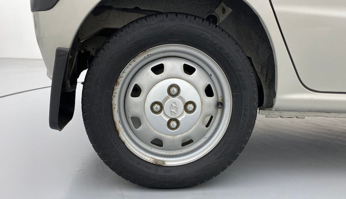 2012 Hyundai Santro Xing GL PLUS, Petrol, Manual, 28,111 km, Right Rear Wheel