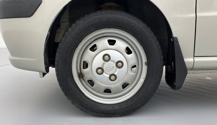 2012 Hyundai Santro Xing GL PLUS, Petrol, Manual, 28,111 km, Left Front Wheel