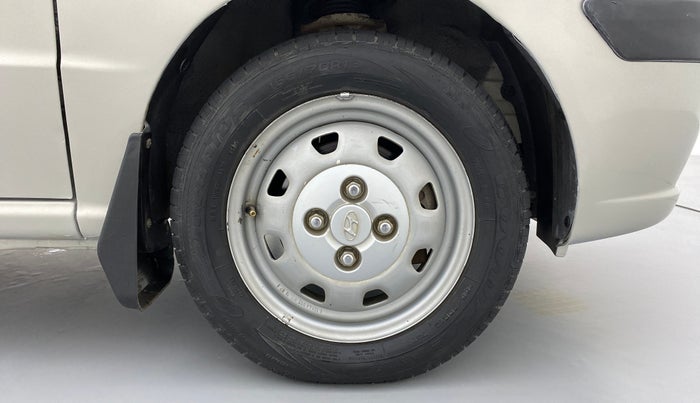 2012 Hyundai Santro Xing GL PLUS, Petrol, Manual, 28,111 km, Right Front Wheel