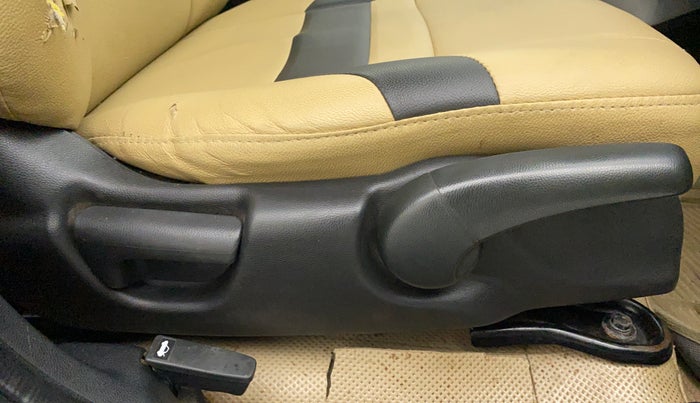 2014 Honda City 1.5L I-DTEC V, Diesel, Manual, 91,842 km, Driver Side Adjustment Panel