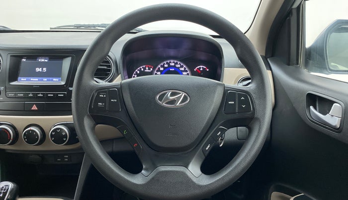 2017 Hyundai Grand i10 Sportz1.2 CRDI, Diesel, Manual, 78,927 km, Steering Wheel Close Up