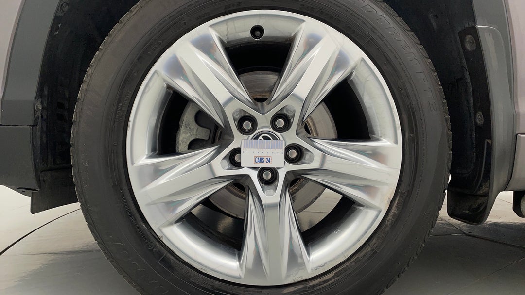 2016 Toyota Kluger Grande (4x4), Automatic, 96736 km, Wheels Rim Front LHS Chip