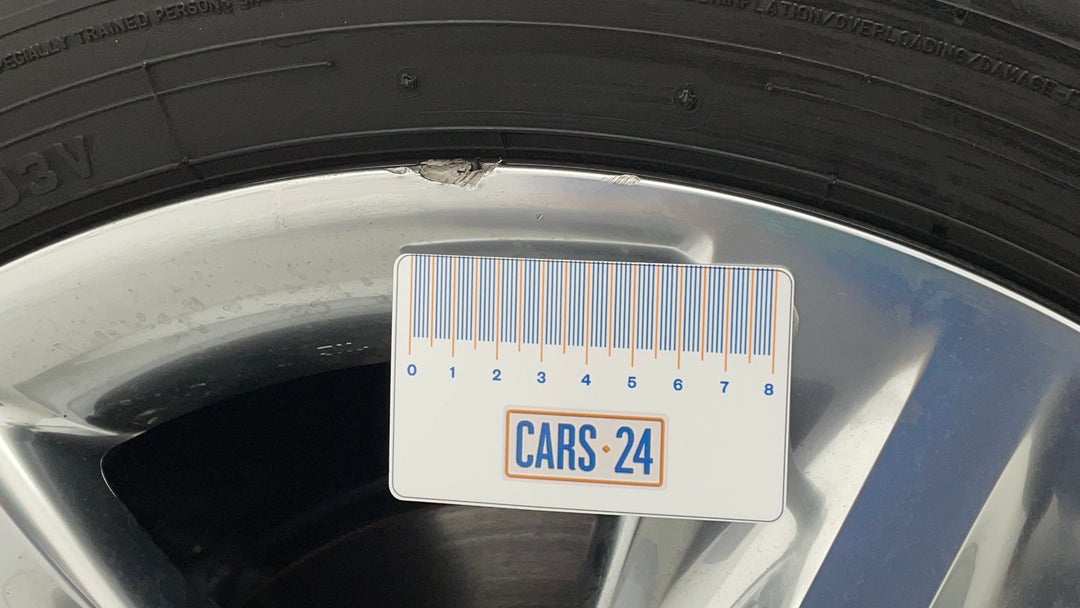 2016 Toyota Kluger Grande (4x4), Automatic, 96736 km, Wheels Rim Rear RHS Chip