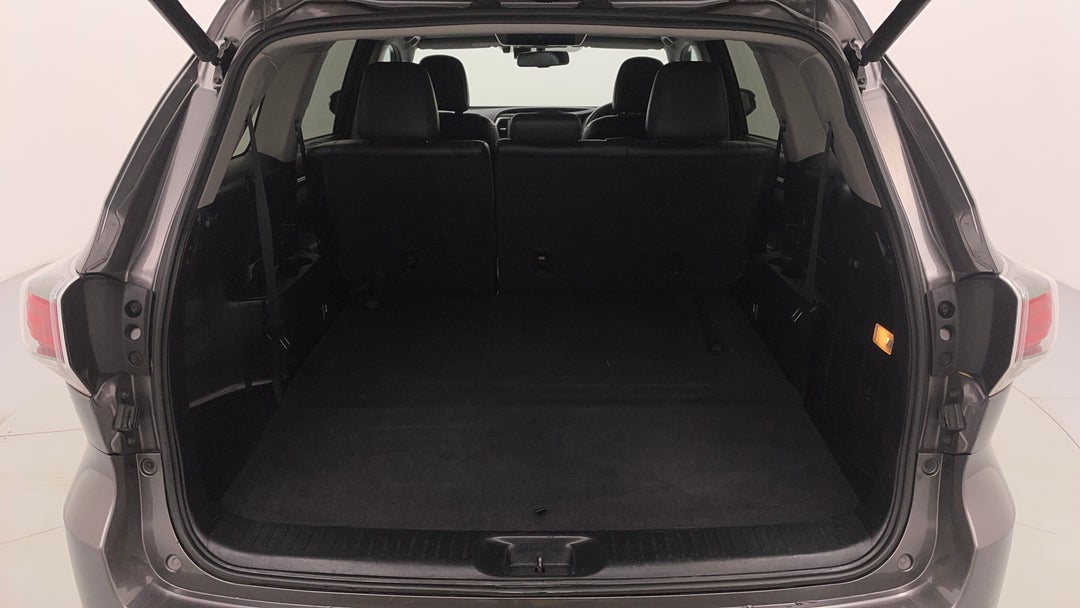 2016 Toyota Kluger Grande (4x4), Automatic, 96736 km, Boot Inside View