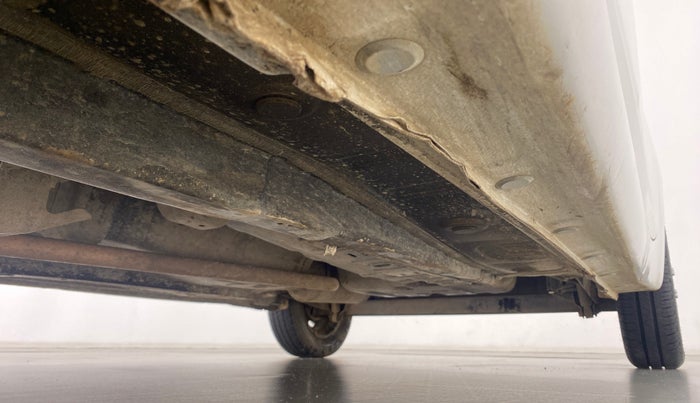 2015 Hyundai Eon SPORTZ, Petrol, Manual, 66,533 km, Right Side Underbody