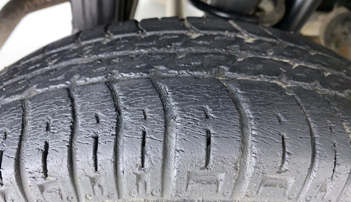 2014 Maruti Alto 800 LXI CNG, CNG, Manual, 66,498 km, Right Rear Tyre Tread