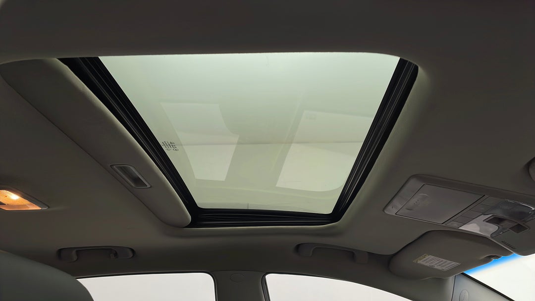 Interior Sunroof/Moonroof