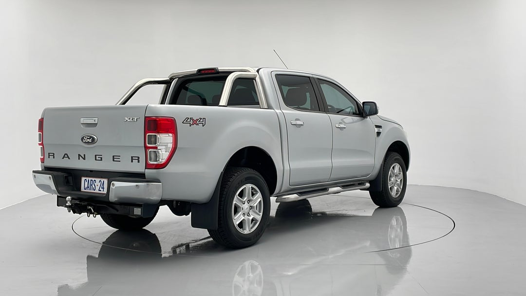 Right Back Diagonal (45- Degree) View