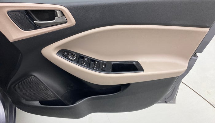 2017 Hyundai Elite i20 SPORTZ 1.2, Petrol, Manual, 64,336 km, Driver Side Door Panels Control