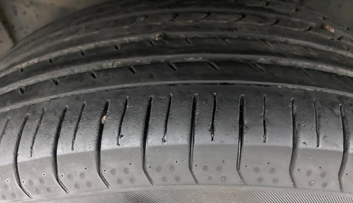 2017 Jeep Compass 2.0 LONGITUDE, Diesel, Manual, 41,559 km, Left Front Tyre Tread