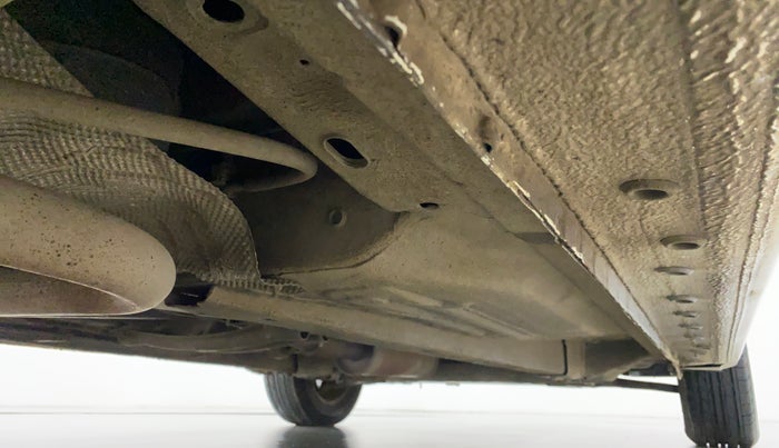 2017 Ford Figo Aspire 1.2 TREND PETROL, Petrol, Manual, 25,463 km, Right Side Underbody