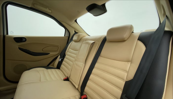2017 Ford Figo Aspire 1.2 TREND PETROL, Petrol, Manual, 25,463 km, Right Side Rear Door Cabin
