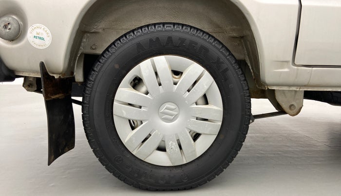 2016 Maruti OMNI E 8 STR, Petrol, Manual, 2,00,299 km, Right Rear Wheel