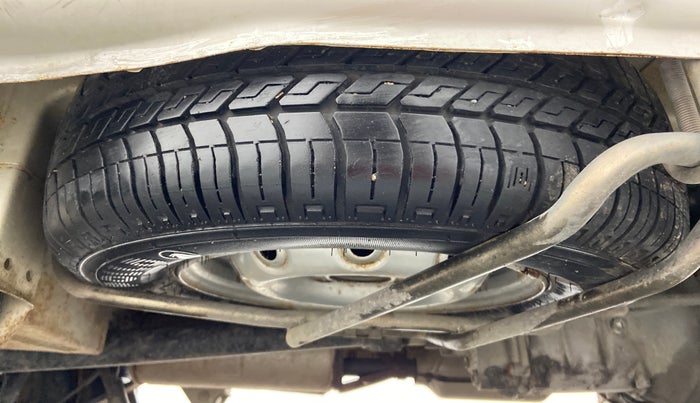 2016 Maruti OMNI E 8 STR, Petrol, Manual, 2,00,299 km, Spare Tyre