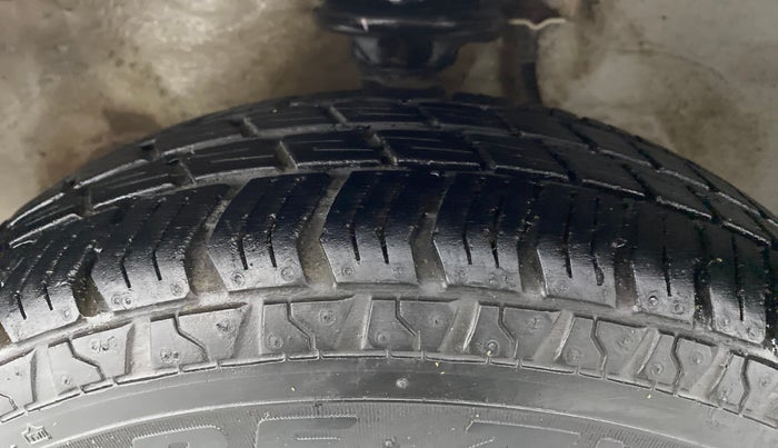 2018 Maruti Alto 800 LXI, Petrol, Manual, 23,967 km, Left Front Tyre Tread
