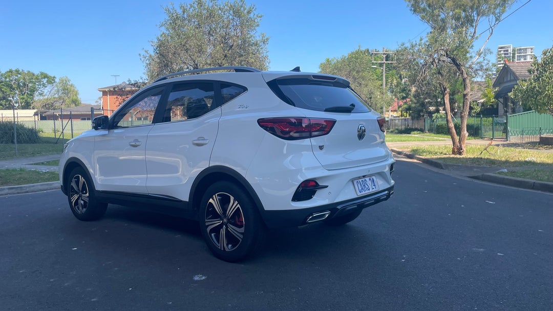 Left Back Diagonal (45- Degree) View