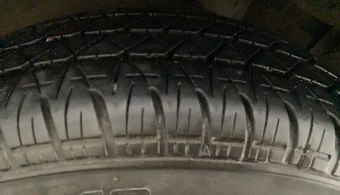 2012 Maruti Swift Dzire VXI, Petrol, Manual, 29,636 km, Right Rear Tyre Tread