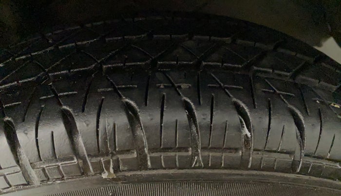 2012 Maruti Swift Dzire VXI, Petrol, Manual, 29,636 km, Left Rear Tyre Tread