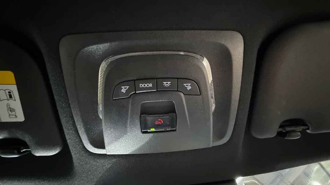 2024 Toyota Corolla Cross Gx 2WD Hybrid, Automatic, 22114 km, On-Roof Controls/Sunglass holder
