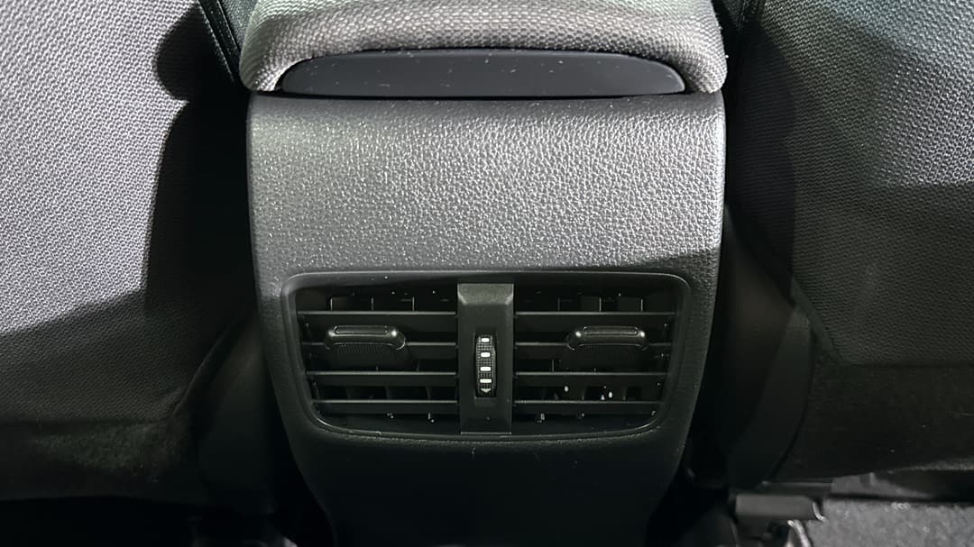 2024 Toyota Corolla Cross Gx 2WD Hybrid, Automatic, 22114 km, Rear A/C Vent