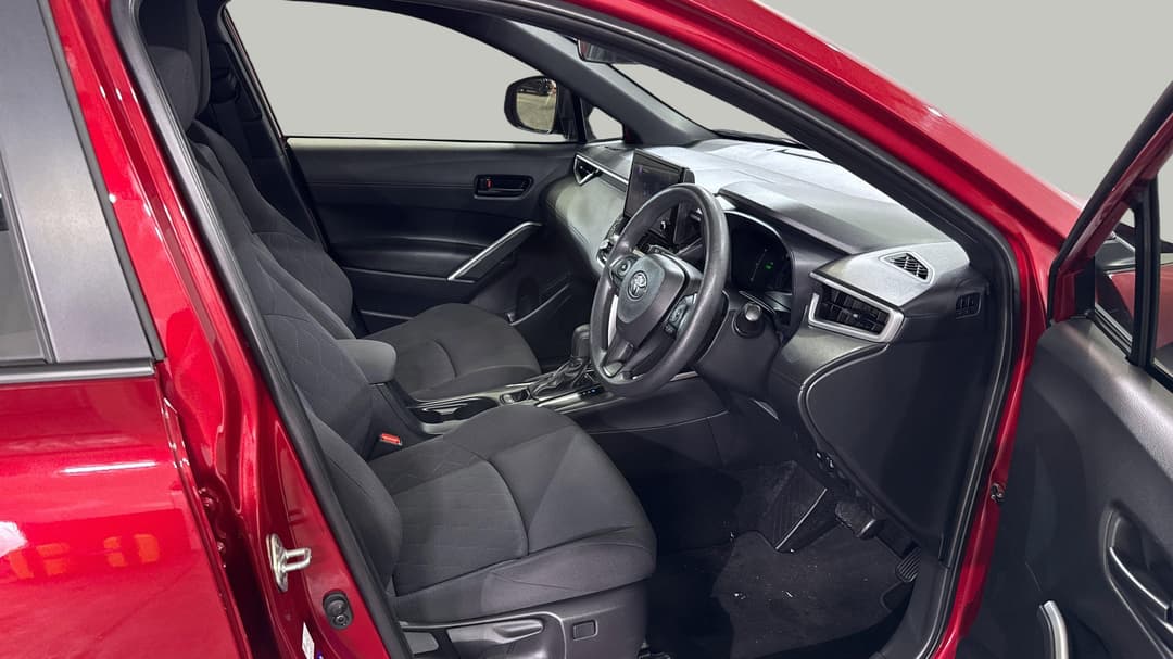 2024 Toyota Corolla Cross Gx 2WD Hybrid, Automatic, 22114 km, Right Side Front Door Cabin View