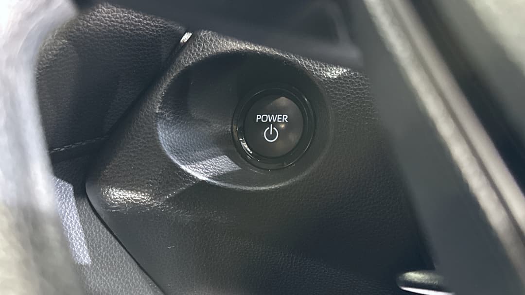 2024 Toyota Corolla Cross Gx 2WD Hybrid, Automatic, 22114 km, Keyless / Button Start
