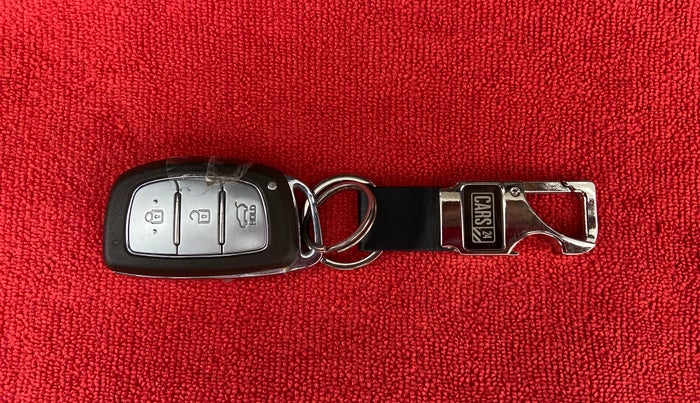 2019 Hyundai Elite i20 ASTA 1.2 (O), Petrol, Manual, 14,908 km, Key Close Up