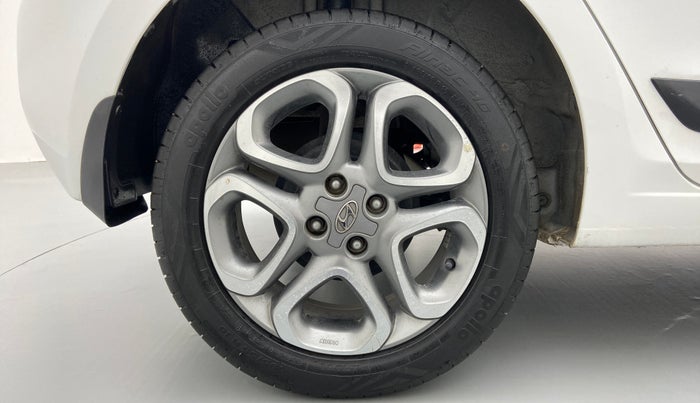 2019 Hyundai Elite i20 ASTA 1.2 (O), Petrol, Manual, 14,908 km, Right Rear Wheel