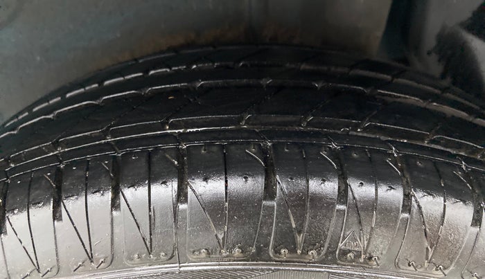 2017 Maruti IGNIS DELTA 1.2 AMT, Petrol, Automatic, 73,931 km, Left Rear Tyre Tread