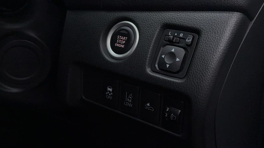 2023 Mitsubishi Triton Gsr (4x4), Automatic, 40867 km, Utility Switches/Buttons