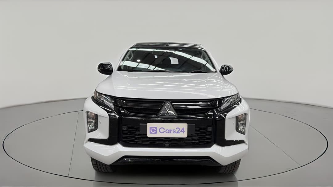 2023 Mitsubishi Triton Gsr (4x4), Automatic, 40867 km, Front View
