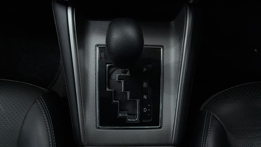 2023 Mitsubishi Triton Gsr (4x4), Automatic, 40867 km, Gear Lever 