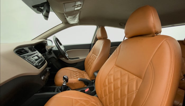 2015 Hyundai Elite i20 ASTA 1.4 CRDI, Diesel, Manual, 69,572 km, Right Side Front Door Cabin