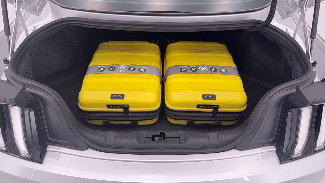 2017 Ford Mustang Fastback Gt 5.0 V8, Automatic, 59570 km, Boot Inside View with Luggage