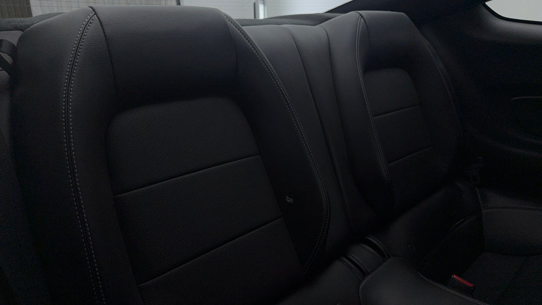 2017 Ford Mustang Fastback Gt 5.0 V8, Automatic, 59570 km, Right Side Rear Door Cabin View