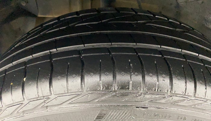2020 Tata NEXON XZ+ 1.2, Petrol, Manual, 13,440 km, Right Rear Tyre Tread