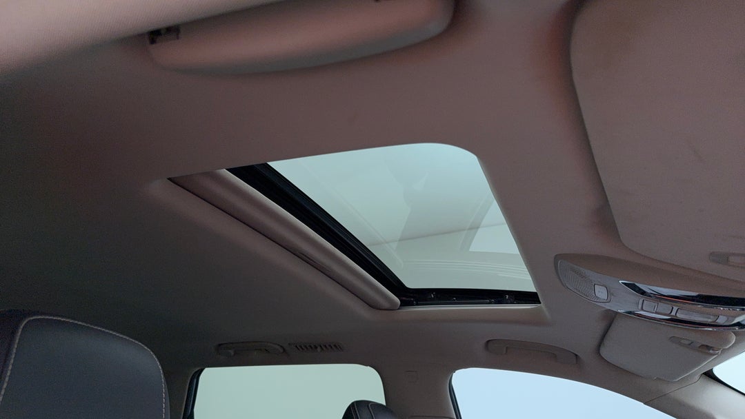 Interior Sunroof/Moonroof