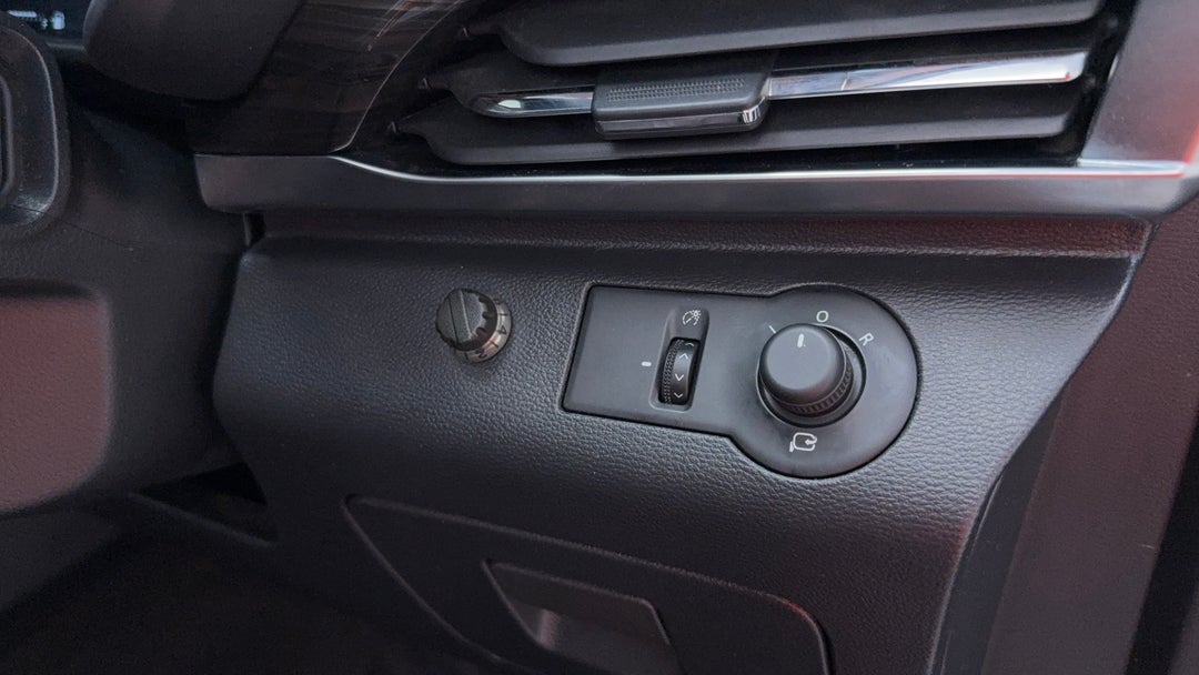 Utility Switches/Buttons