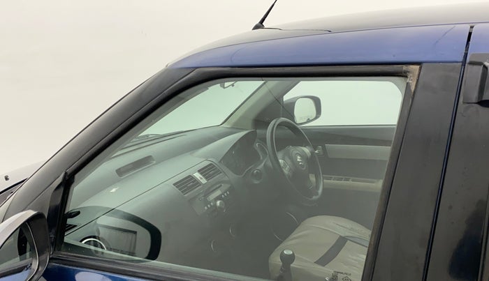 2010 Maruti Swift Dzire ZXI, Petrol, Manual, 96,866 km, Front passenger door - Door visor damaged
