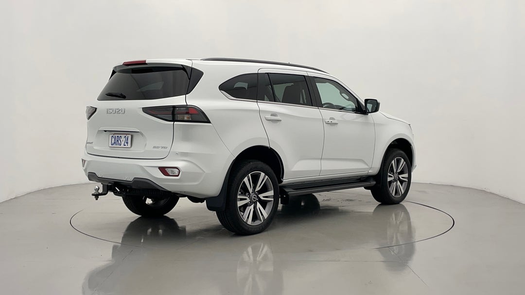 Right Back Diagonal (45- Degree) View