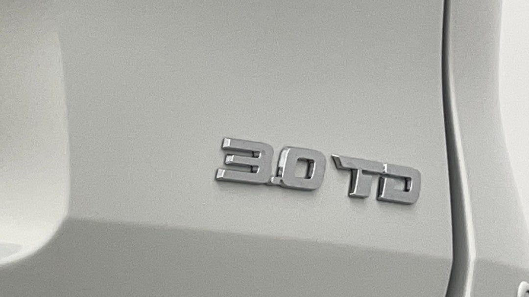 Badge (Boot Right Side)