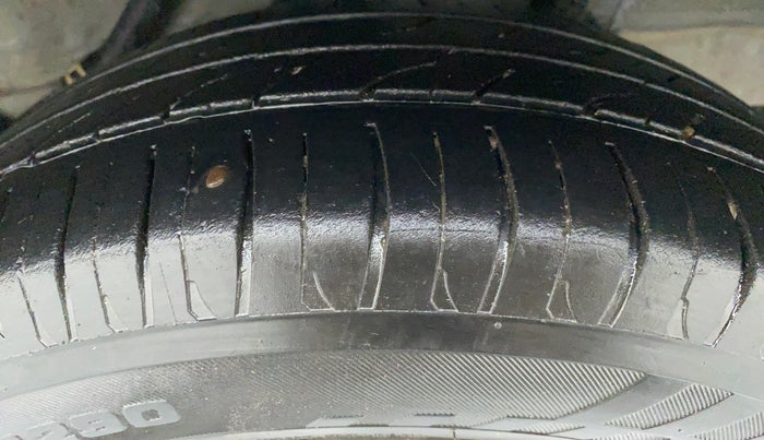 2015 Honda Brio 1.2 S MT I VTEC, Petrol, Manual, 67,064 km, Left Rear Tyre Tread