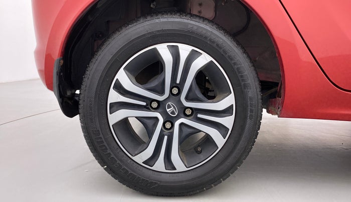2019 Tata Tiago XZA 1.2 REVOTRON, Petrol, Automatic, 10,398 km, Right Rear Wheel