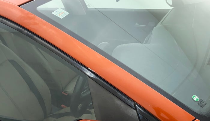 2015 Volkswagen Polo TRENDLINE 1.2L PETROL, Petrol, Manual, 84,433 km, Right A pillar - Minor scratches