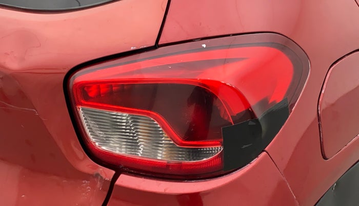 2017 Renault Kwid 1.0 RXT, Petrol, Manual, 64,135 km, Right tail light - Minor damage