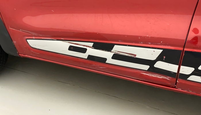 2017 Renault Kwid 1.0 RXT, Petrol, Manual, 64,135 km, Front passenger door - Slightly dented