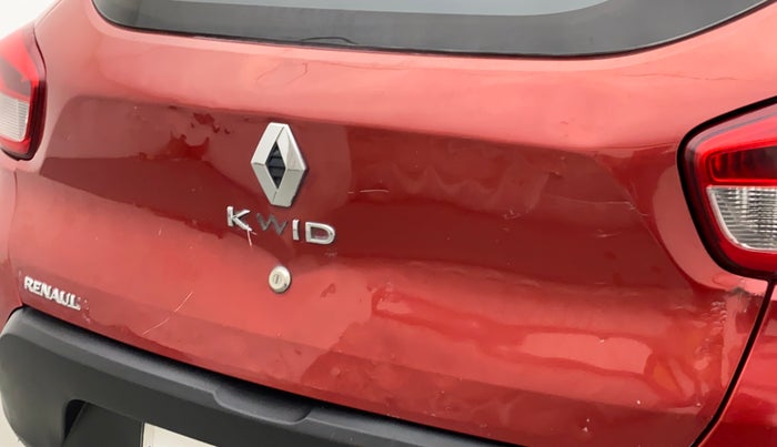 2017 Renault Kwid 1.0 RXT, Petrol, Manual, 64,135 km, Dicky (Boot door) - Minor scratches