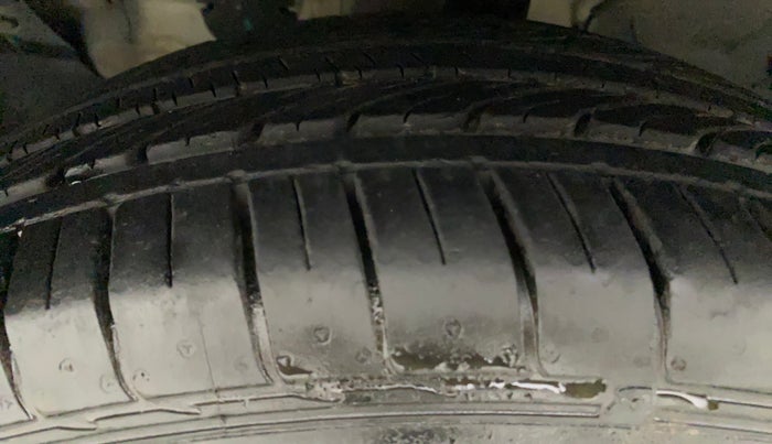 2019 KIA SELTOS GTX 1.4 PETROL DUAL TONE, Petrol, Manual, 11,594 km, Left Front Tyre Tread